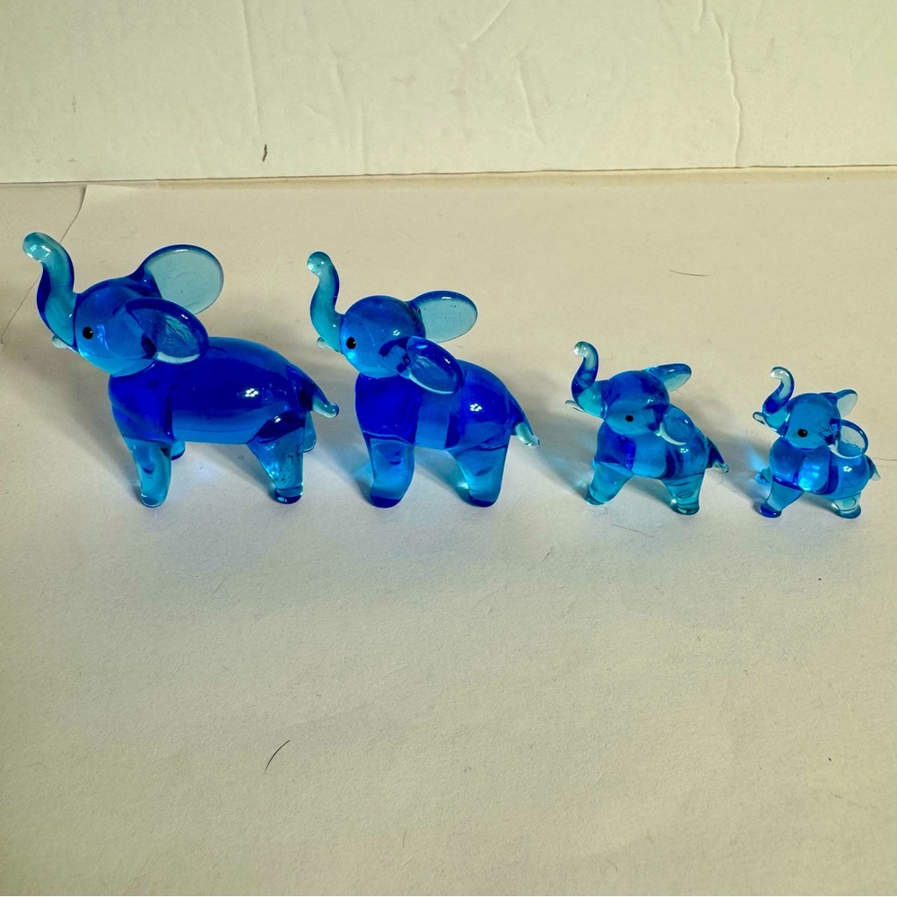 Vinatge Cobalt Blue Hand Blown Glass Elephant Herd family. 4 adorable elephants